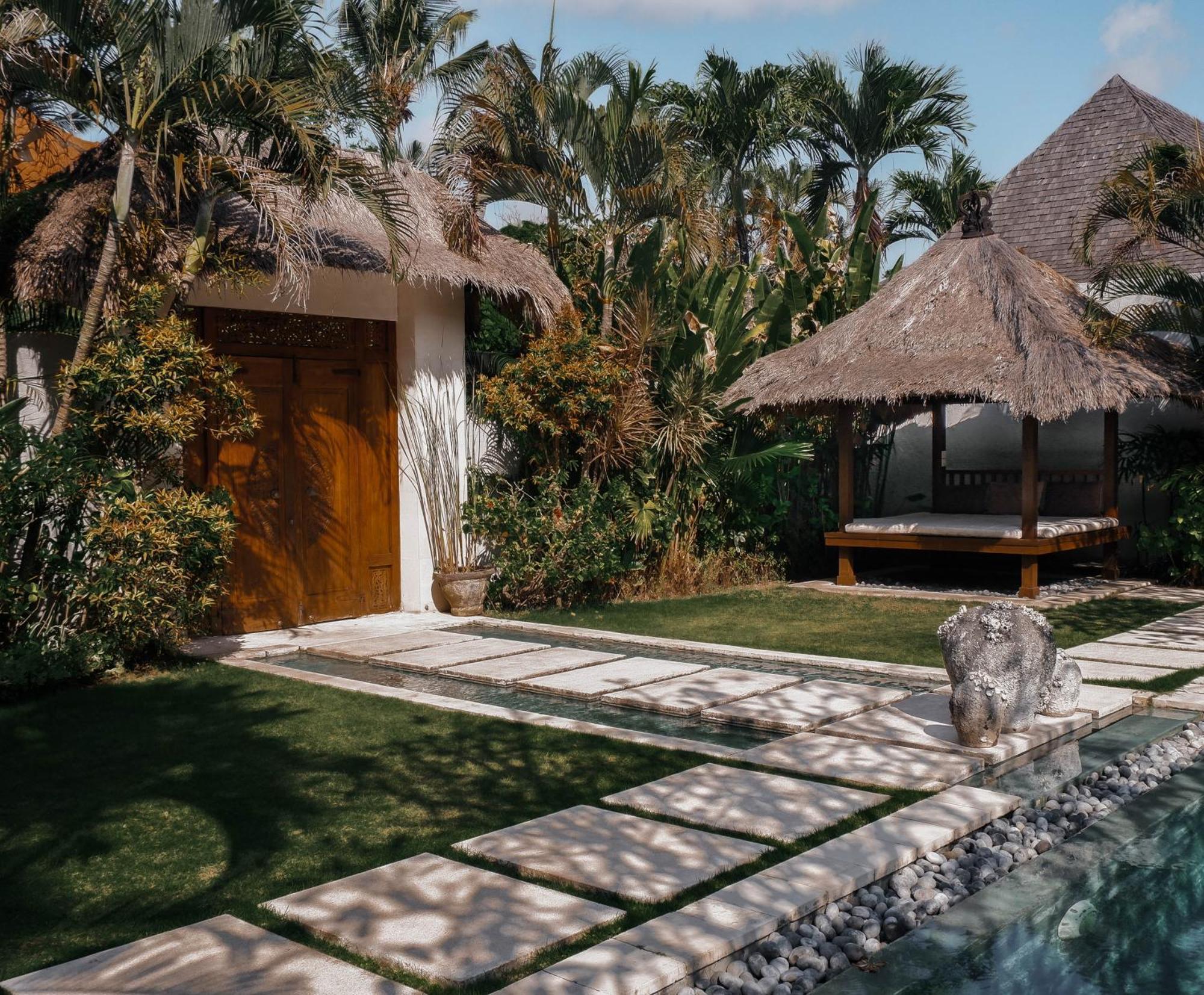 Nyaman Villa *